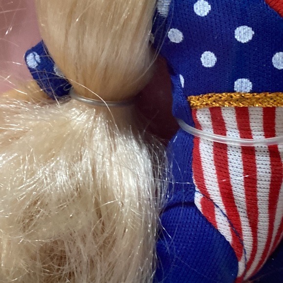 KATIE’S WORLD KATIE DOLL - Picture 7 of 16